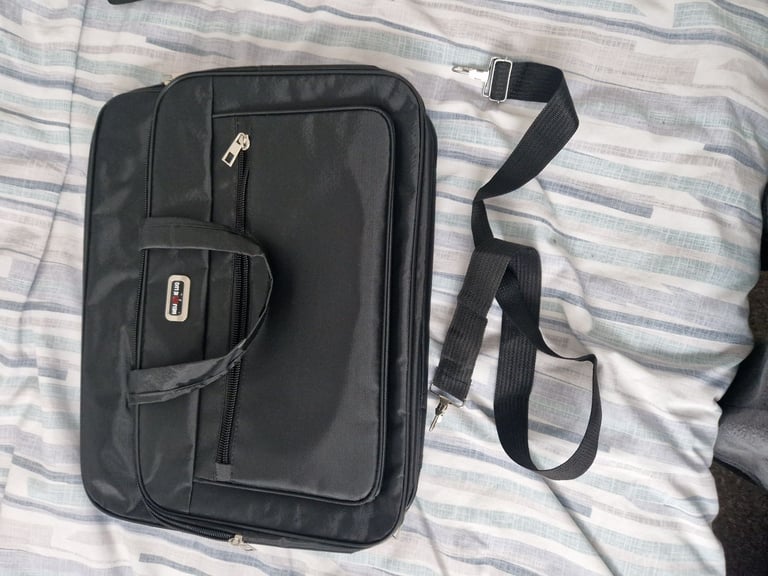 New laptop bag
