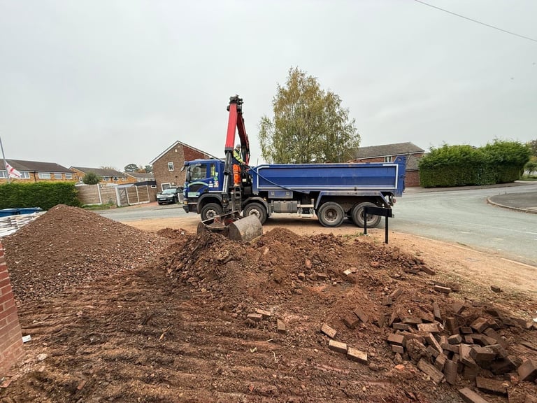 Grab lorry hire delivery of mot type 1 recycled type 1 topsoil sharp sand gravel 6f2 