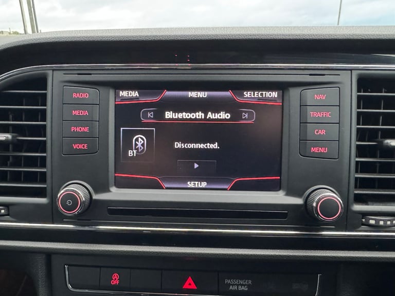 2015 Seat Leon SE Technology - New Years MOT - £20 Road Tax - 2 Keys