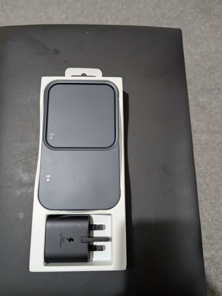 image for Samsung super fast wireless charger duo 