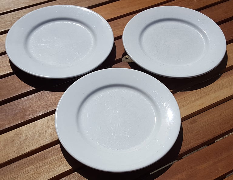 White 11inch diameter Dinner Plates x3