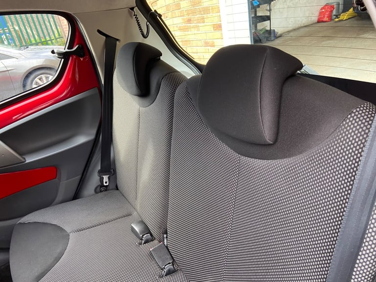 2009 Toyota Aygo 1.0 VVT-i + Hatchback 5dr Petrol Manual Euro 4 (67 bhp)