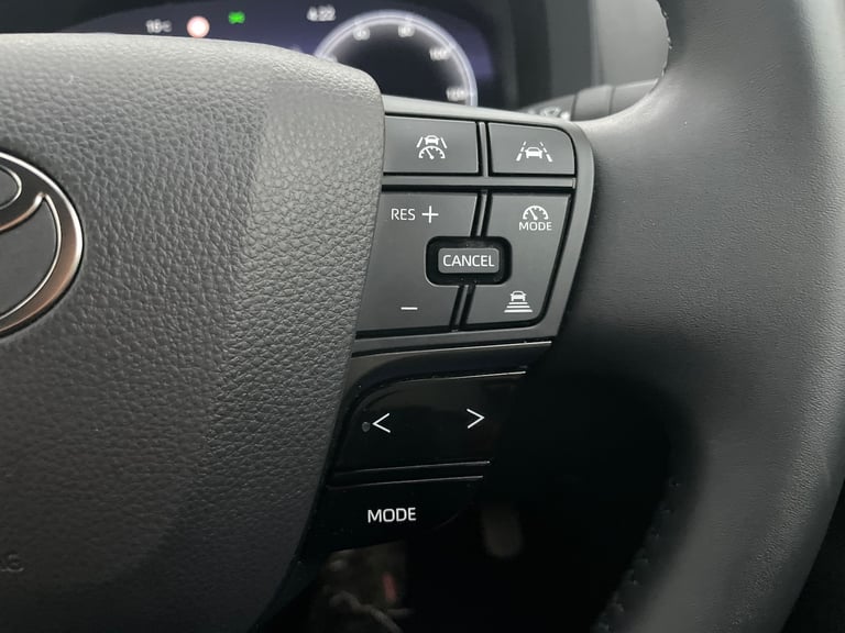 2023 Toyota C-HR 1.8 VVT-h Design SUV 5dr Petrol Hybrid CVT Euro 6 (s/s) (140 ps) - NAV - BL Suv ...