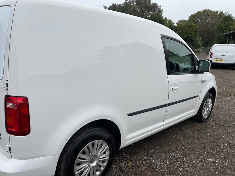2015 Volkswagen Caddy 1.6 TDI 102PS Trendline Van SUPERB LITTLE VAN PANEL VAN Diesel Manual