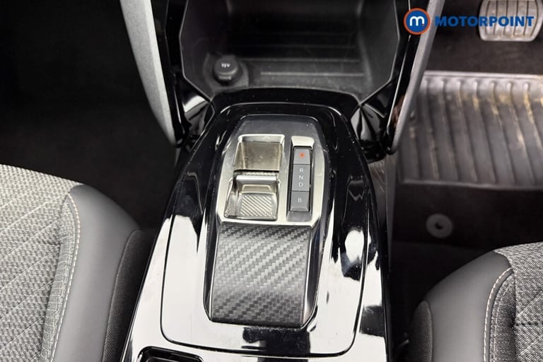 2024 Peugeot 2008 100kW Allure 50kWh 5dr Auto SUV Electric Automatic