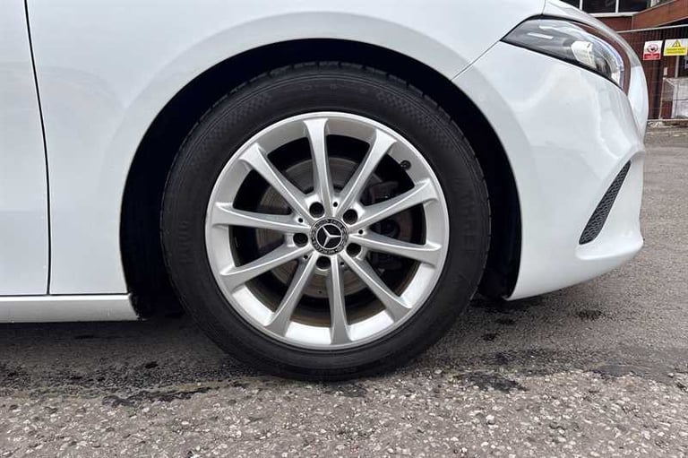 2020 Mercedes-Benz A-Class A200 Sport 4dr Auto SALOON PETROL Automatic