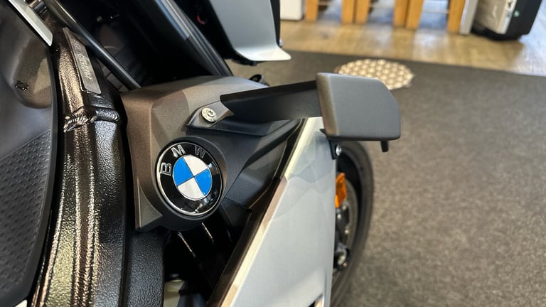 2025 BMW M3 M 1000 R M Comp Pack (25MY) SPORTS PETROL Manual