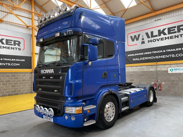 SCANIA V8 R500 TOPLINE LEFT HAND DRIVE 4X2 TRACTOR UNIT - 2005 - LX05 NZT