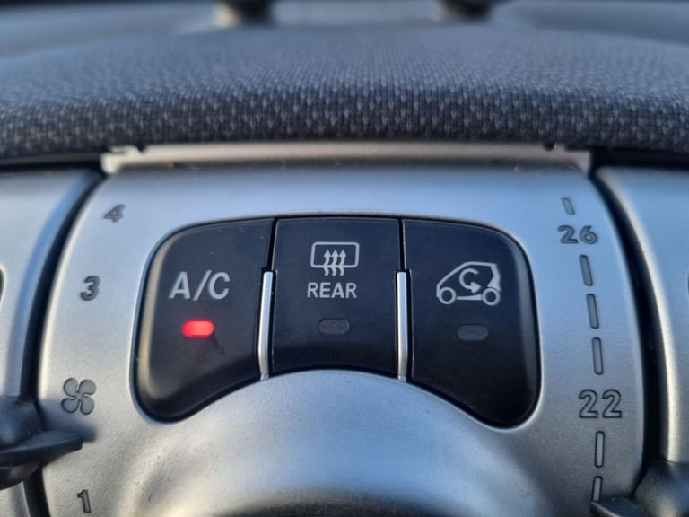 2012 smart fortwo 1.0 Pulse Cabriolet 2dr Petrol SoftTouch Euro 5 (84 bhp) Convertible Petrol Aut...