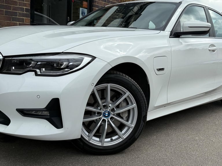 2021 BMW 3 Series 2.0 330e 12kWh SE Pro Auto Euro 6 (s/s) 4dr SALOON Petrol/Electric Hybrid Autom...