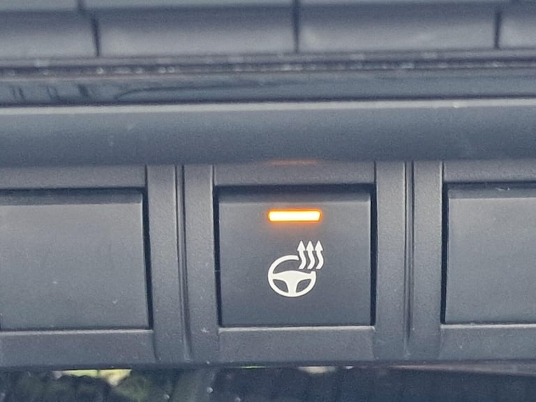 2024 Toyota C-HR 2.0 VVT 13.6kWh Design CVT Euro 6 (s/s) 5dr HATCHBACK Petrol/Electric Hybrid Aut...