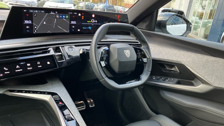 2025 Peugeot 3008 73kWh GT SUV 5dr Electric Auto (210 ps) SUV Electric Automatic