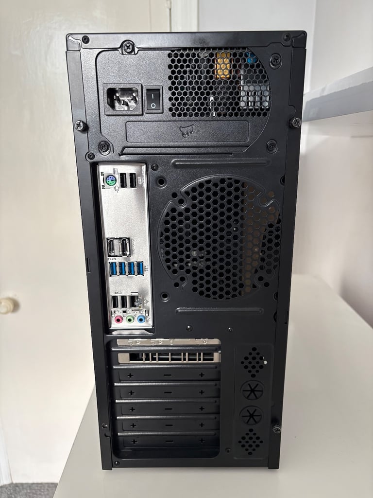 Custom Built Gaming PC 