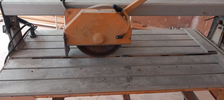 Tile Cutter
