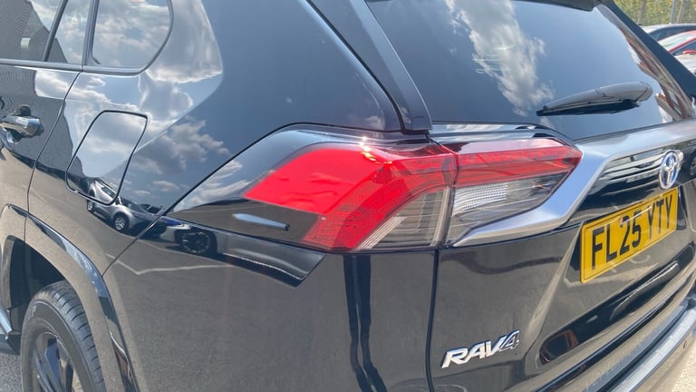 2025 Toyota RAV4 2.5 PHEV Design 5dr CVT Estate Estate Hybrid Automatic