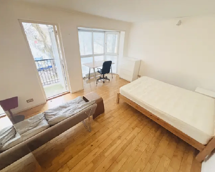 Spacious & Cosy Double Room for Rent AT NG3 2PX
