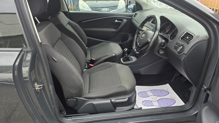 2015 Volkswagen Polo 1.0 SE 3dr HATCHBACK Petrol Manual