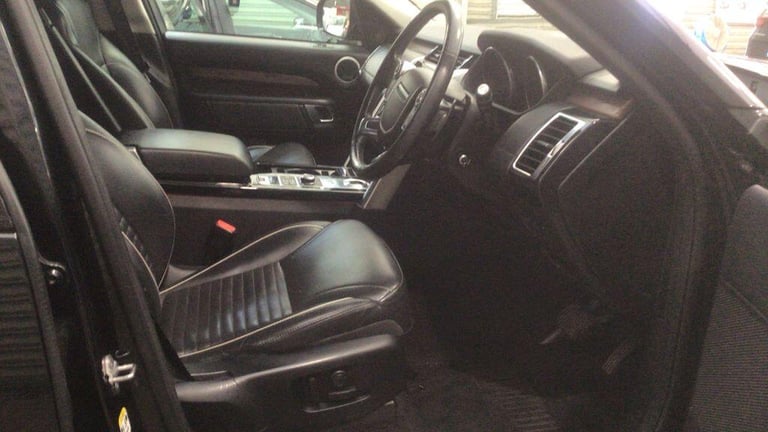  Land Rover Discovery 3.0 TD V6 HSE Luxury Auto 4WD Euro 6 (s/s) 5dr Diesel Automatic