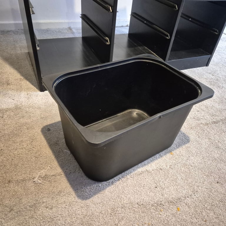 6 bucket storage unit 