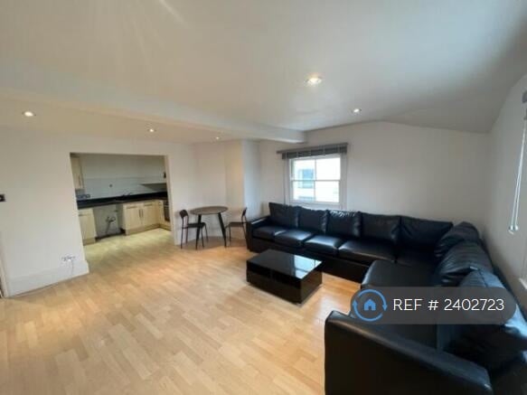 image for 2 bedroom flat in Canute Castle, Southampton, SO14 (2 bed) (#2402723)