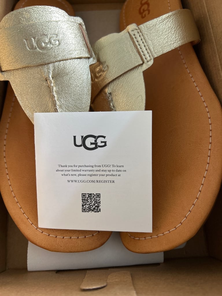  New UGG ladies sandals