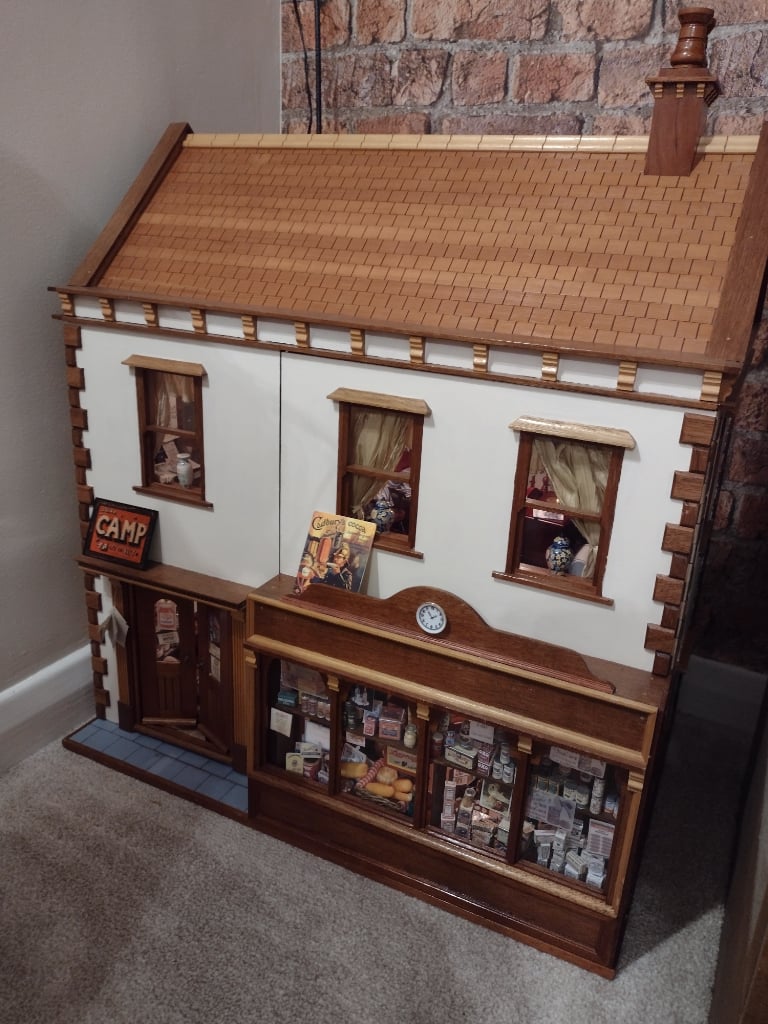 Dolls houses for sale on outlet gumtree