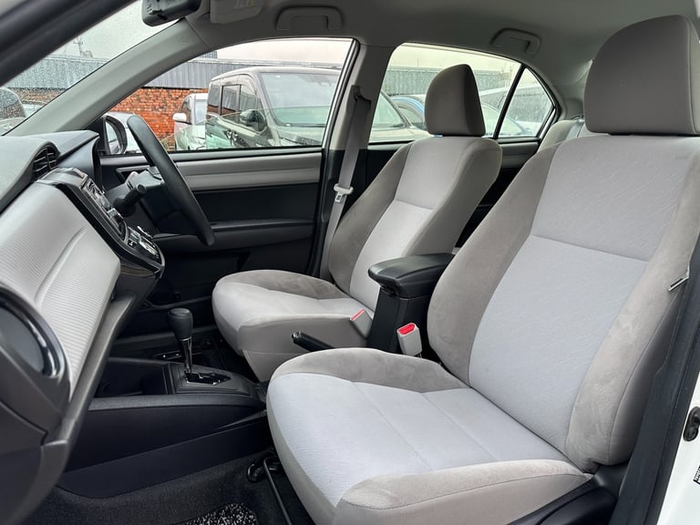 2014 Toyota Corolla (64 Plate) 1.5L PETROL HYBRID ELECTRIC AUTOMATIC 5 SEATER SALOON Saloon Petro...