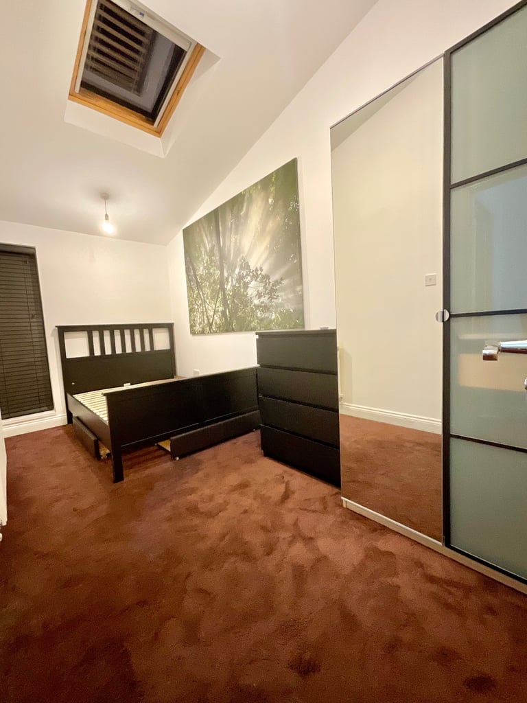 2 bedrooms flat ( CF116AH )
