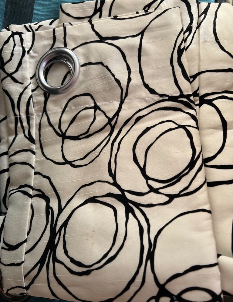 image for 2 fully lined curtains 