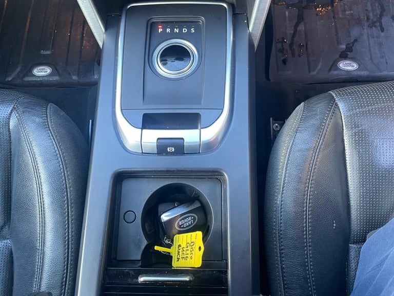 2016 Land Rover Discovery Sport 2.0 TD4 SE Tech SUV 5dr Diesel Auto 4WD Euro 6 (s/s) (180 ps) 7 S...