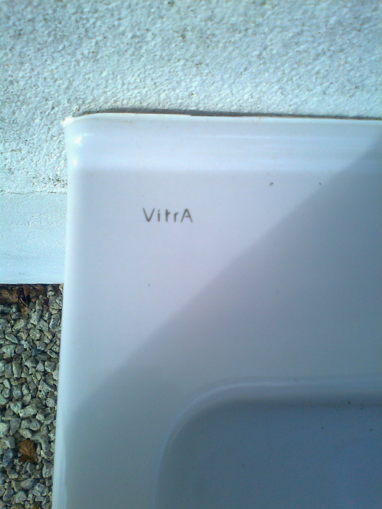 WASH BASIN & PEDESTAL - ALMOST NEW - PRICE REDUCED FOR QUICK SALE - 