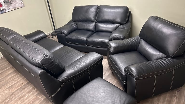 Black leather sofas 3&2&1& foot stool 