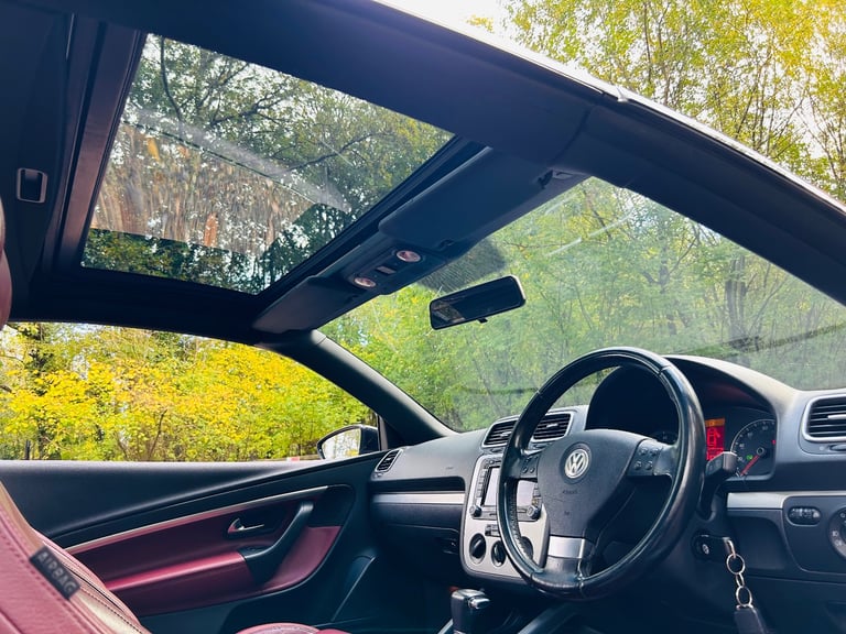 VW EOS AUTOMATIC CONVERTIBLE LOW MILEAGE £2650