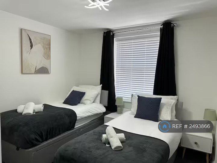 2 bedroom flat in Conyger Close, Great Oakley, Corby, NN18 (2 bed) (#2493866)