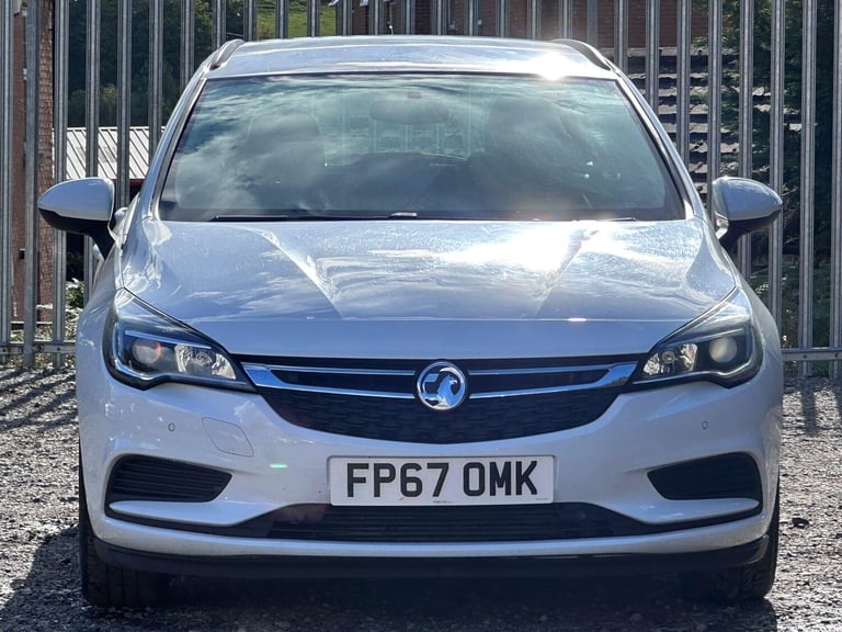 2017 Vauxhall Astra 1.0i Turbo ecoTEC Tech Line Nav Sports Tourer Euro 6 (s/s) 5dr ESTATE Petrol ...
