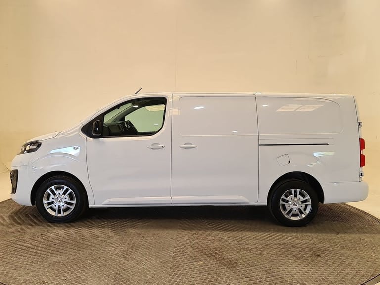 VAUXHALL VIVARO 1.5 TURBO D 2900 SPORTIVE P/V L2 H1 100 BHP LWB DIESEL