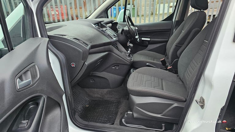 FORD GRAND TOURNEO CONNECT 1.5 TDCi Titanium 2017