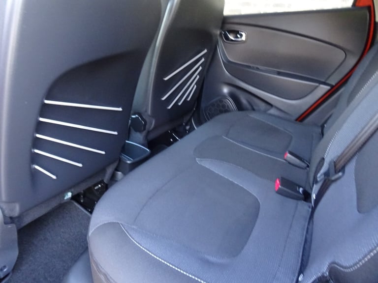 Renault Captur 1.5 dCi 90 Dynamique S Nav 5dr Automatic **ONLY 24000 MILES**