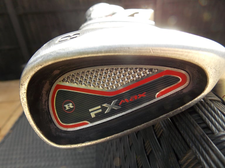 Mens Right Handed Slazenger Firesteel Golf Club Set + Bag, Balls and Tees