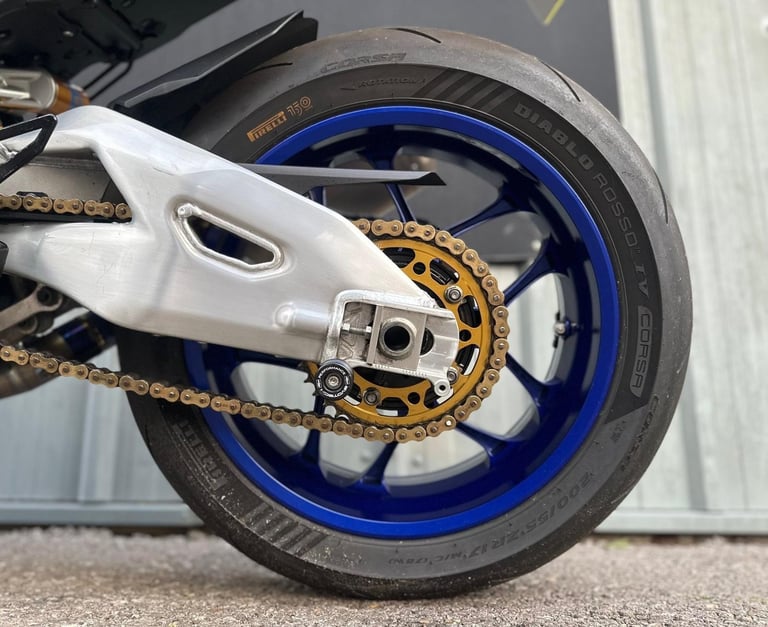 Stunning Low Mileage 2020/20 Yamaha R1M Motorcycle