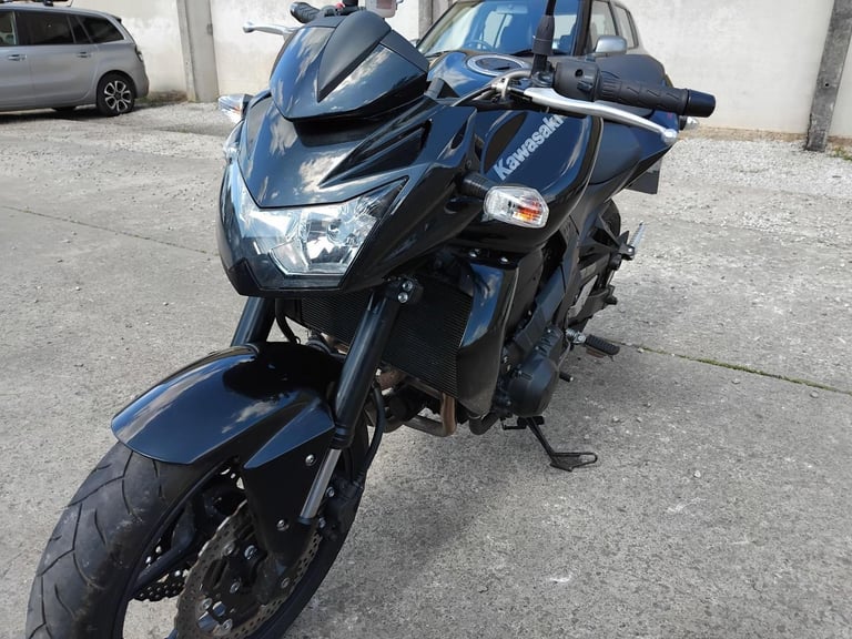 2011 11 KAWASAKI ZR 750 LAF ZR750 Z750 BLACK NAKED Z750R 2k MILES YES 2k 