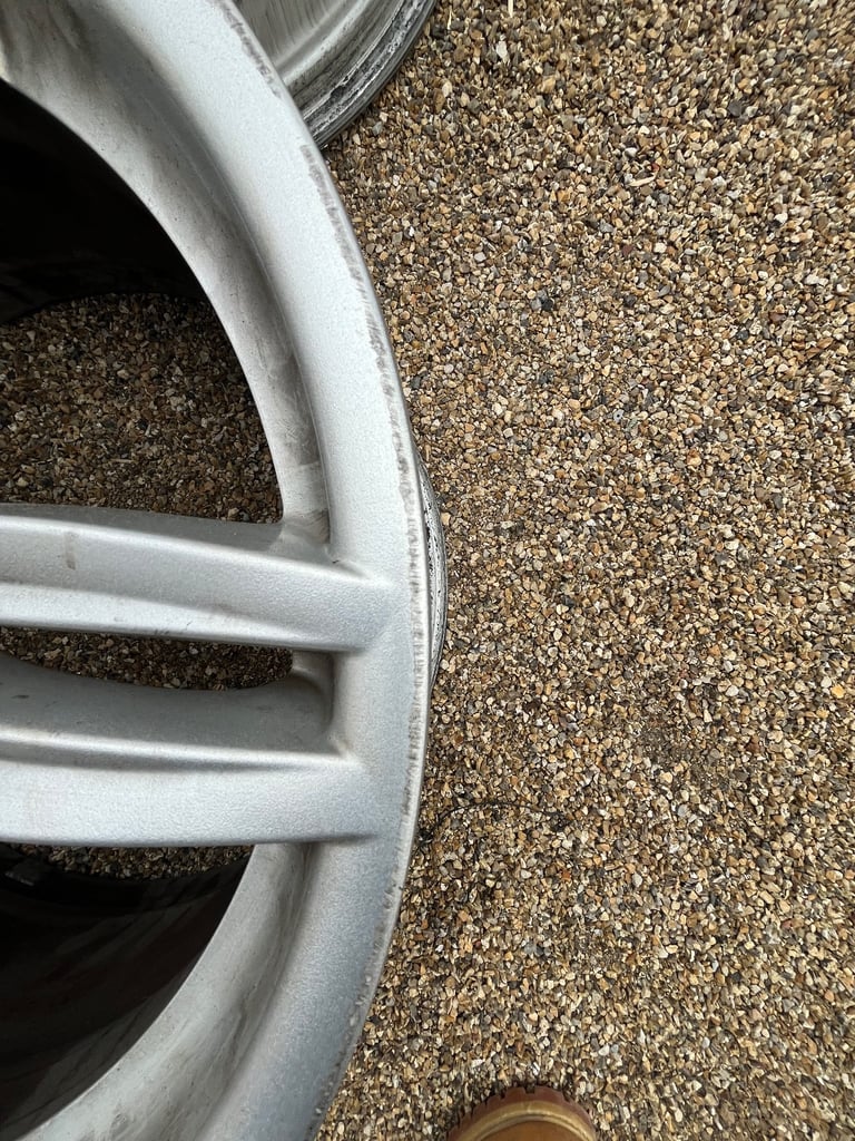 🛞 Genuine BMW 19” M Sport Alloy Wheels – Staggered Set with 2x Bridgestone Run Flat Tyres 🛞