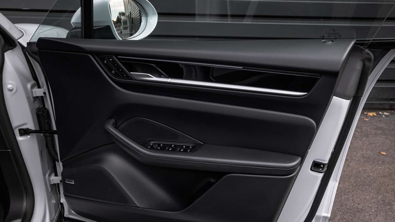  Porsche Macan 4 Electric SUV Electric Automatic