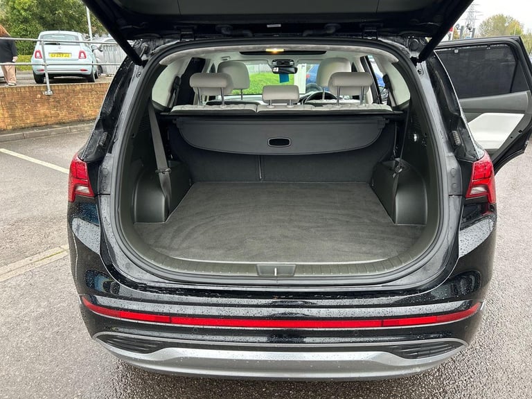 2022 Hyundai Santa Fe 1.6h T-GDi Hybrid Ultimate 5dr Automatic 4WD ESTATE Petrol/Electric Hybrid ...