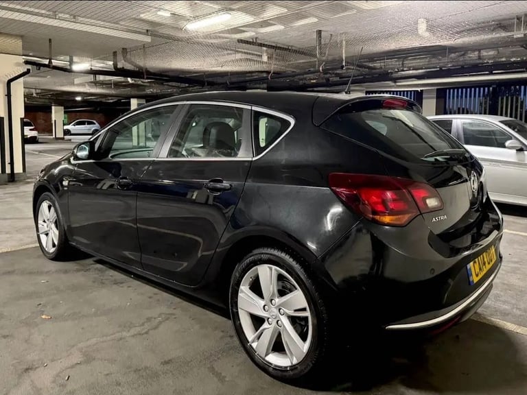 image for Vauxhall Astra 1.6 16v SRI Hatchback Peteol Ulez free 