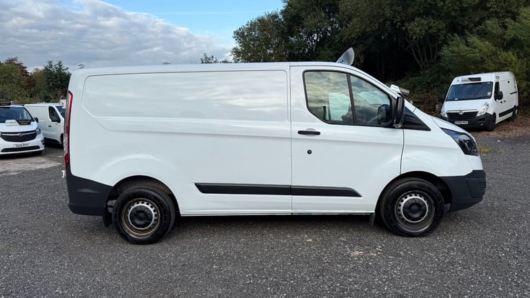 2017 Ford Transit Custom 2.0 TDCi 105ps Low Roof Van, Euro 6 , No VAT PANEL VAN Diesel Manual