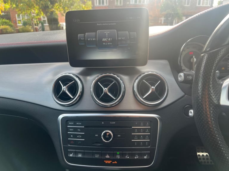  Mercedes-Benz GLA 2.1 GLA220d AMG Line (Premium) 7G-DCT 4MATIC Euro 6 (s/s) 5dr Diesel Automatic