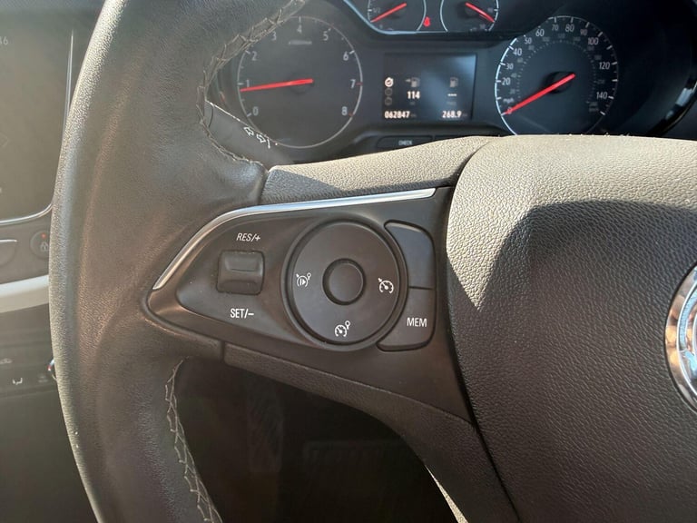 2020 Vauxhall Crossland X 1.2 [83] SRi Nav 5dr [Start Stop] HATCHBACK PETROL Manual