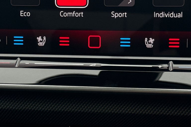 2025 Volkswagen Golf 2.0 TSI 300 GTI Clubsport 5dr DSG **VIENNA LEATHER, GTI PERFORMANCE PACK , H...