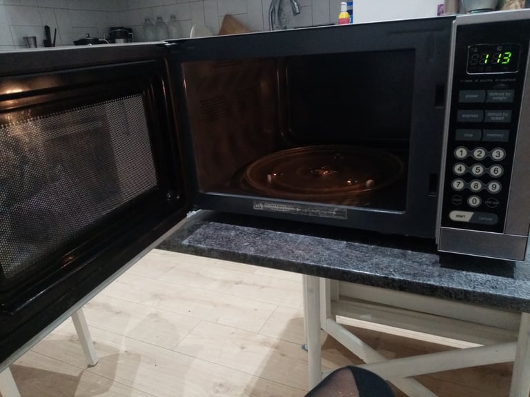image for 850 W Kenwood microwave 